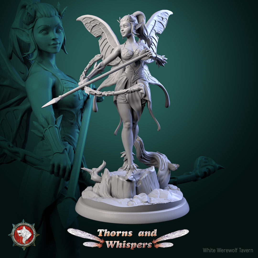 Glimmer Guardian - from the Thorns and Whispers series by White Werewolf Tavern