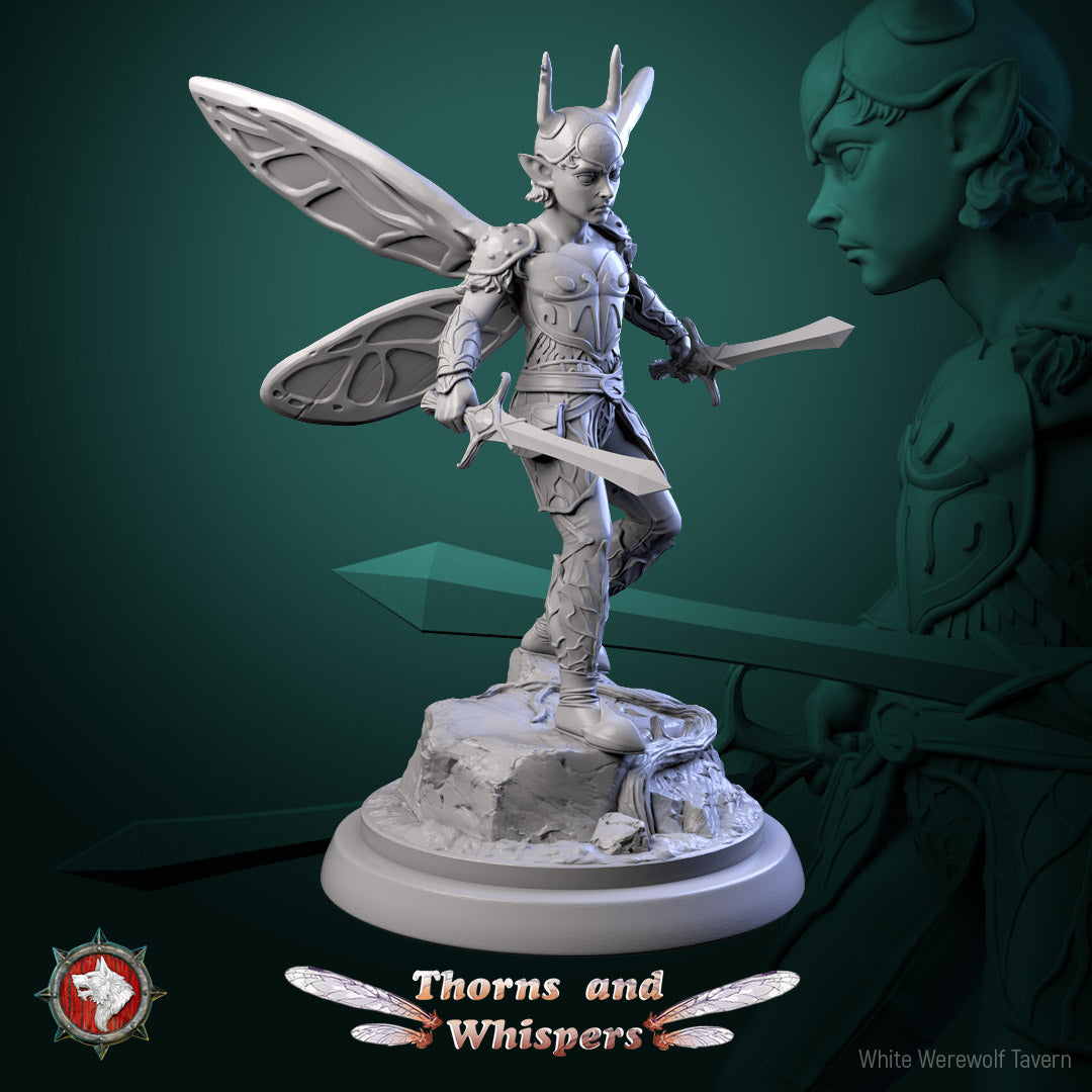 Amber Wing Warden -  aus der Reihe Thorns and Whispers von White Werewolf Tavern